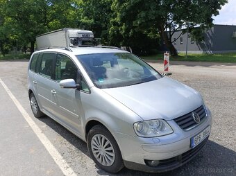 Volkswagen Touran - 4