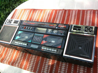 Starý veľký Retro RADIO-DVOJKAZEŤÁK +Disco LED... - 4