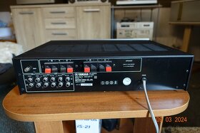 Vintage zesilovač Yamaha ( 1979 - 1981 ) - 4