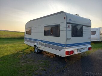 Prodám karavan hobby 495 UL . EL POJEZD, ODDĚLENÉ POSTELE - 4