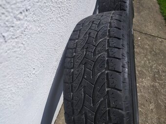 Bridgestone Dueler 235/75/15 - 4