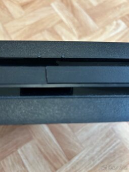 Playstation 4 Pro 1TB + 4 hry - 4