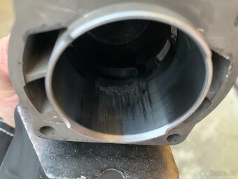 Motorová pila ECHO - 4