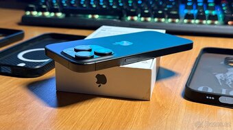 iPhone 15 pro 256GB - 4