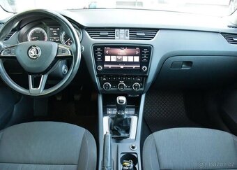 Škoda Octavia 2.0TDi STYLE DCC LED CARPLAY - 4