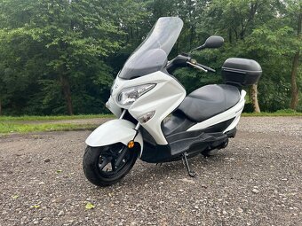 Suzuki Burgman 125 - 4