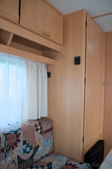 karavan obytný přívěs LMC LUXUS FAVORIT - 4