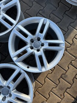 Alu Audi 5x112r19 8,5J ET 45 - 4