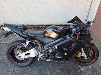 Honda CBR 600RR - 4