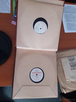 Gramofon, rádio, desky - 4