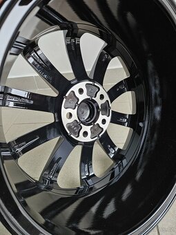 Orig. VW "Dijon" 5x112 _ 17" - Black - Top - 4