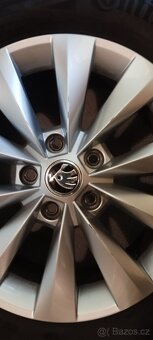 Hezké jako nové alu kola originál Škoda + letní pneu - 4