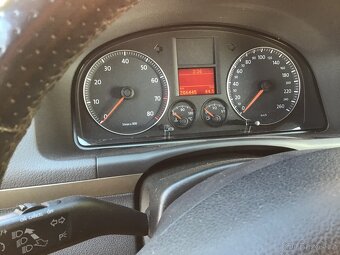 Prodám VW Touran CROSS 1,4TSI,Rv.2009,SERVISKA,7-Míst - 4