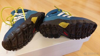Zánovní boty Adidas Terrex Goretex Mid EU 24 / 7,5 - 4