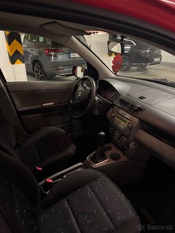Mazda 2 - 4