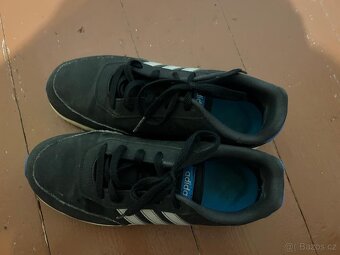 Chlapecké černé tenisky, sálovky - ADIDAS, vel. 36-37 - 4