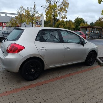 Toyota Auris motor benzin 1 598 cm3, 91 kW. - 4