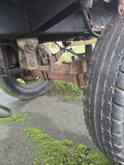 Dvouosý sklopný přívěs za traktor - hydraulika - 4