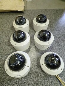 Hikvision kamery: 11ks 2CD2742FWD-IZS 2,8-12mm - 4