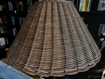 Prodám 2ks nábytku + lampu za 800,-Kč - 4