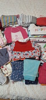 Velký pytel oblečení pro holčičku - 4