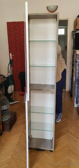 Koupelnová skříňka - 4