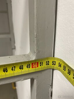 Masivní konzole na zeď - 4