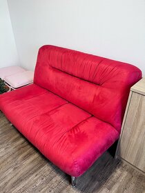 Červený gauč - 4