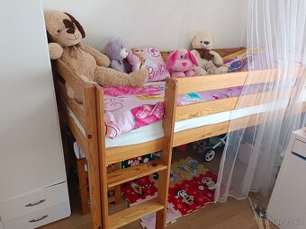 Vyvýšená postel se skluzavkou - 4