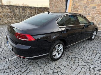 Pronájem VW Passat 2.0 TDI – UBER BLACK / BOLT PREMIUM - 4