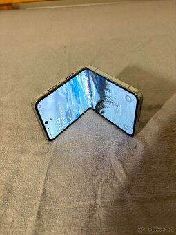 Samsung Z Flip5 512GB - 4