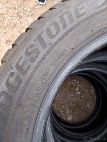235/55/18 100h Bridgestone - zimní pneu 2ks - 4