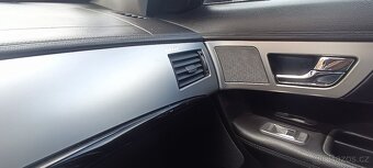 Jaguar XF 3,0 S nafta  RV 2015 - 4
