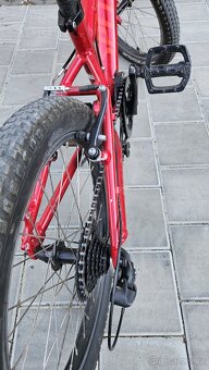 Dětské kolo velikost 20 Specialized Hotrock - 4