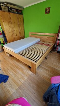 Postel 180x200cm + 2 matrace - 4
