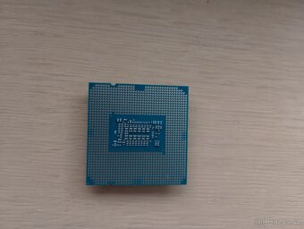 Intel core i5-10400f SHR3D 2.90GHZ - 4