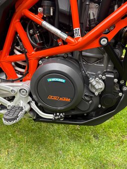 KTM SMC 690 R 2024 - 4