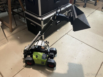 RC RC4WD teleskopický nakladač téměř nový s hydraulickým poh - 4