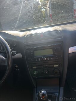 Nd Škoda octavia 2 2.0tdi 103kw bkd díly z vozu - 4