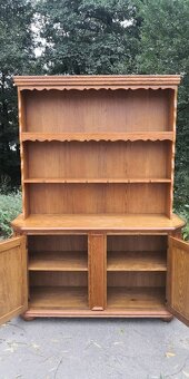 Masivní rustikální vitrína - 4