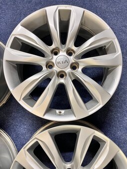 5x114,3 R18 originál alu disky Kia - ET 41 - 4