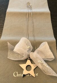 Dior beauty - řetízek s přívěškem a Dior mašlí - 4