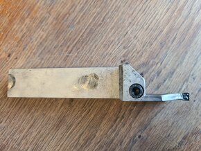 Použitý soustružnický nůž a upichovací nůž - 4