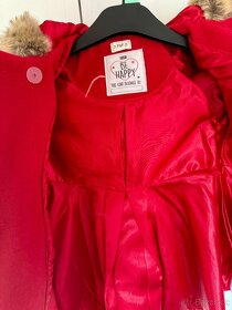 Červený podzimní zimní kabátek s kožíškem - 4