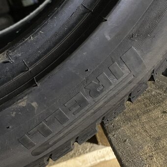 Zimní pneu 225/50 R17 98V Pirelli 5,5-6mm - 4