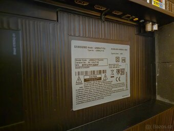 55" Samsung UE55U8072 - 4