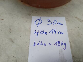 Válec z umělé hmoty - 4