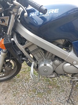 Honda Revere 650 - 4