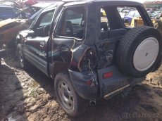 Toyota Rav4 2,0i 95kW 1998 4x4 - pouze díly - 4