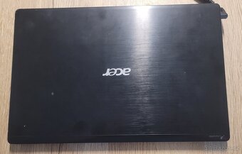 notebook Acer Aspire TimelineX 5820TG - i3, SSD - 4